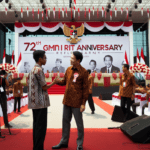 alt_text: Bupati Garut berkolaborasi dengan mahasiswa untuk memperkuat ekonomi lokal.