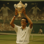 alt_text: Arthur Ashe memenangkan Wimbledon, menggambarkan "Revolusi Sunyi" dalam tenis.