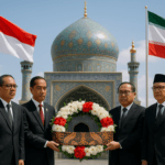 alt_text: Ziarah ke makam Ali Khamenei oleh pejabat Indonesia memperkuat hubungan strategis.