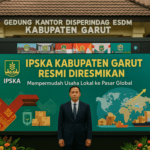 alt_text: Gerbang IPSKA Garut, pintu masuk inovasi dan pertumbuhan menuju pasar ekspor internasional.
